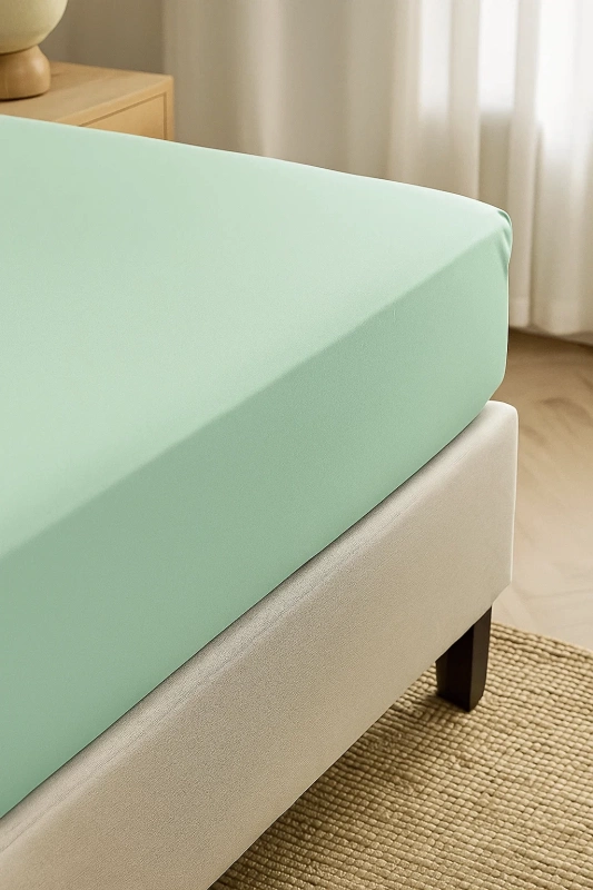 Prześcieradło z gumką miętowe 160x200