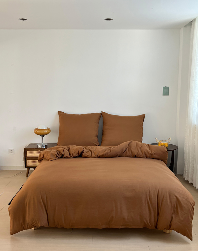 Pościel brązowa czekoladowa gładka 200x220 3 el. Cozy F14