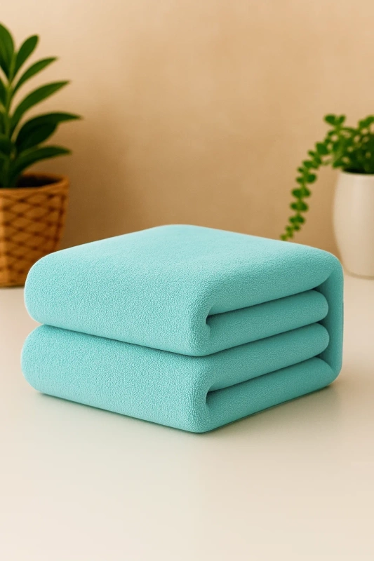 Ręcznik kąpielowy MIKRO miętowy z mikrofibry 70x140 szybkoschnący