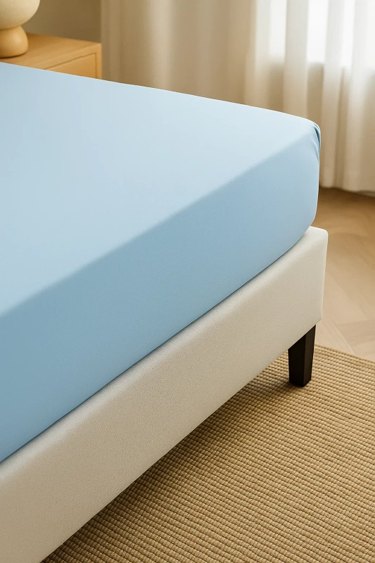 Prześcieradło z gumką błękitne 160x200