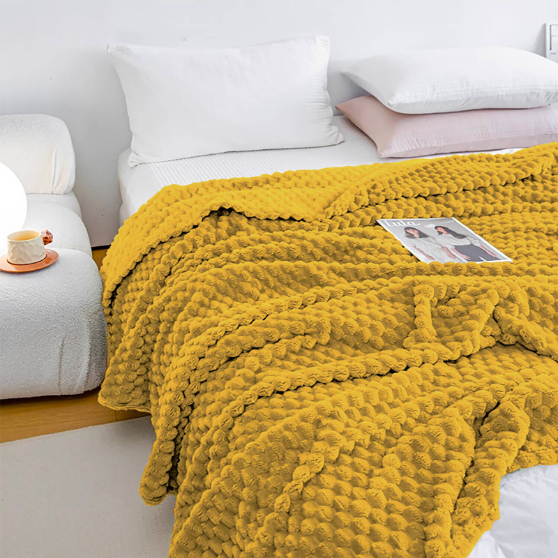 Koc pluszowy tłoczony Odessa 160x200 musztardowy ciepły