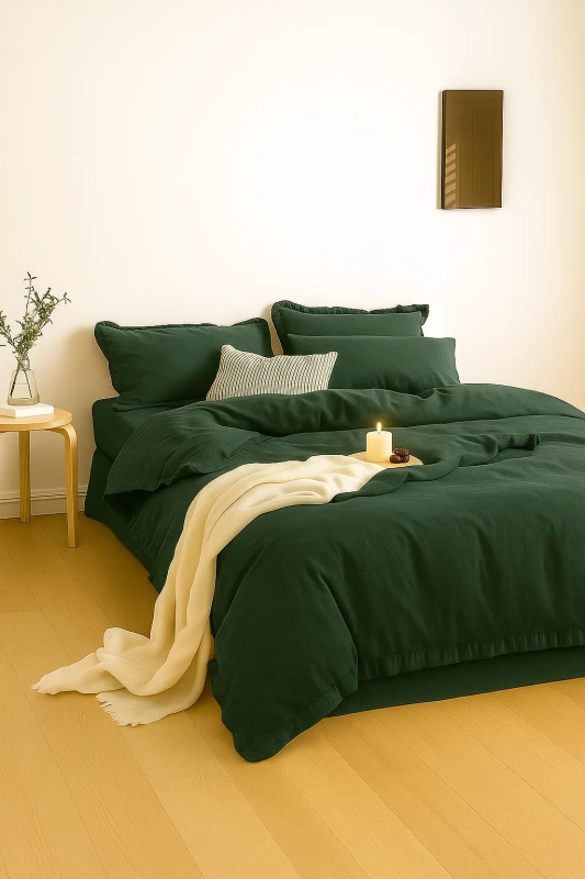 Pościel bawełniana z falbanką butelkowa zielona 200x220 3 el.