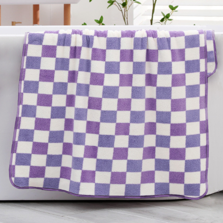 Ręcznik bawełniany łazienkowy w kratę 70x140 cm fioletowy