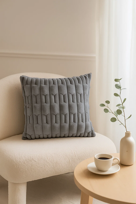 Poszewka na poduszkę dekoracyjna 40x40 tłoczona we wzór 3D pluszowa ciemna szara