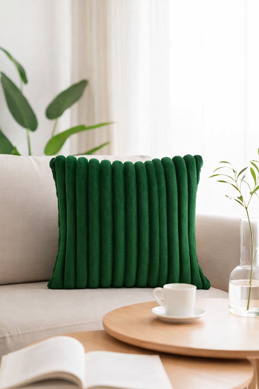 Poszewka na poduszkę dekoracyjna 40x40 butelkowa zielona tłoczona pluszowa