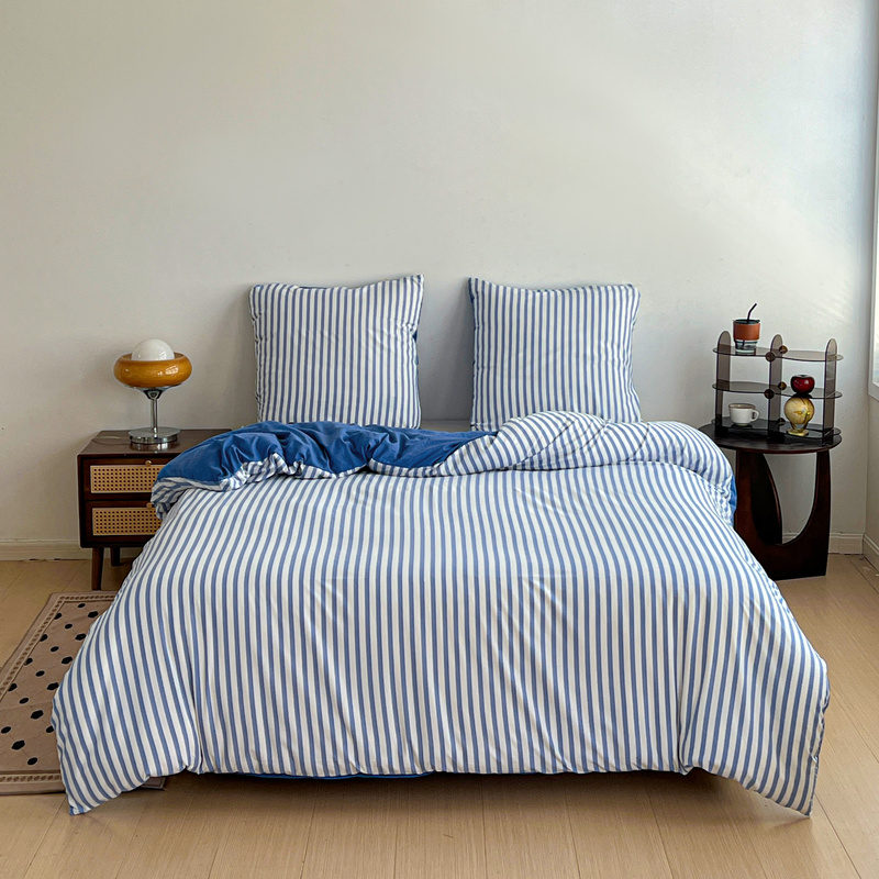 Pościel biało-błękitna w pasy 200x220 3 el. Marine F6