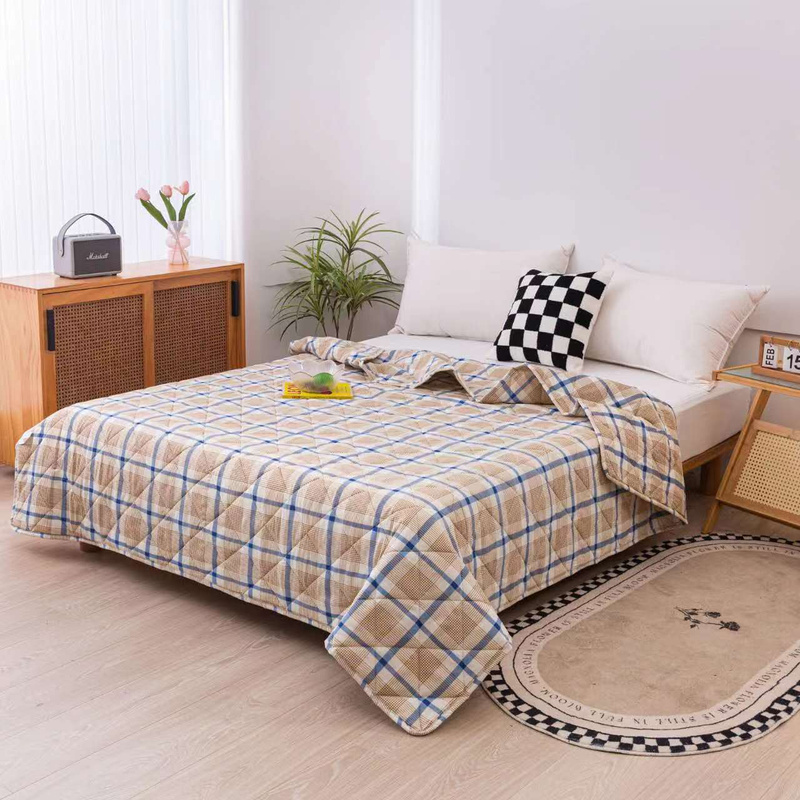 Kołdra letnia beżowa w kratę 200x220 Classy