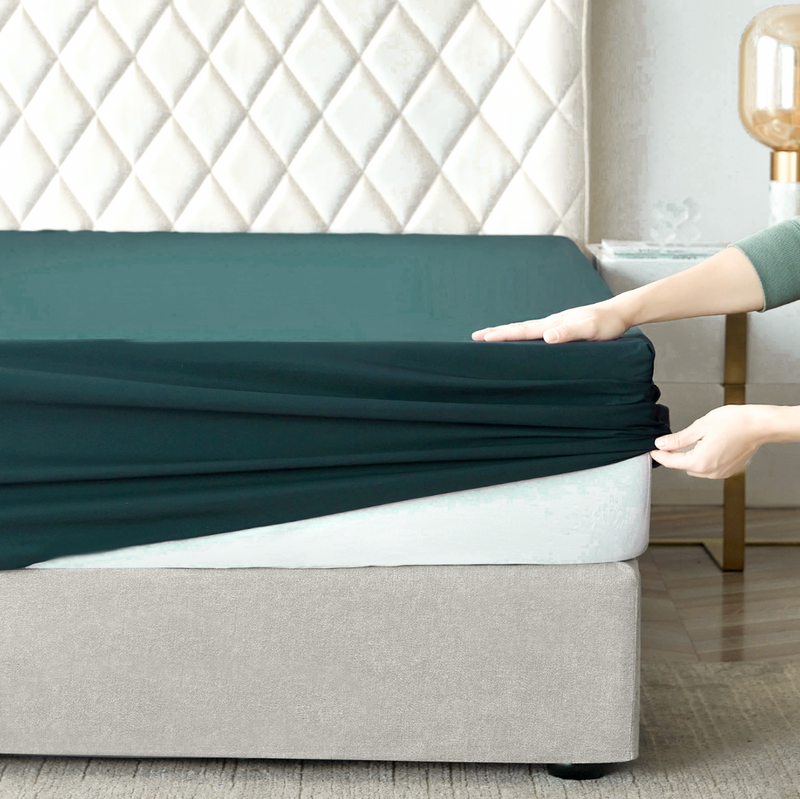 Prześcieradło z gumką bawełniane butelkowe zielone 140x200