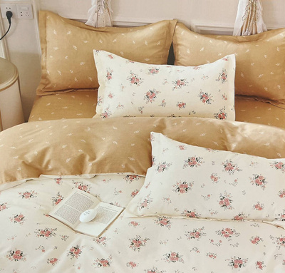 Pościel bawełniana ecru w kwiatki 180x200 3 el. M1705