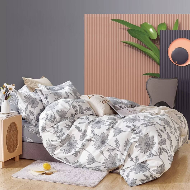 Pościel biało-szara w kwiaty 200x220 4 el. Marbella