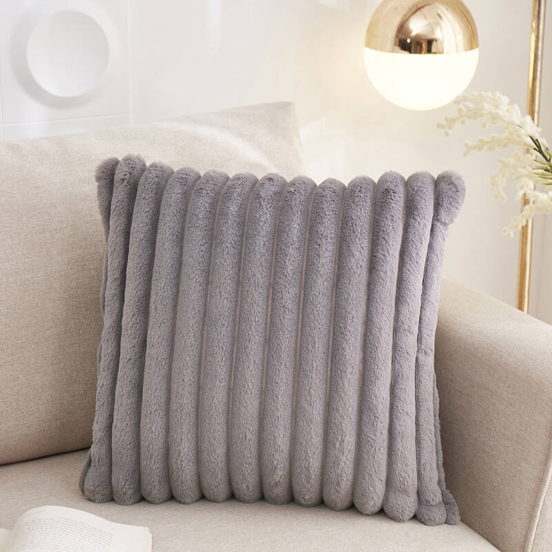 Poszewka na poduszkę dekoracyjna 40x40 jasna szara tłoczona pluszowa