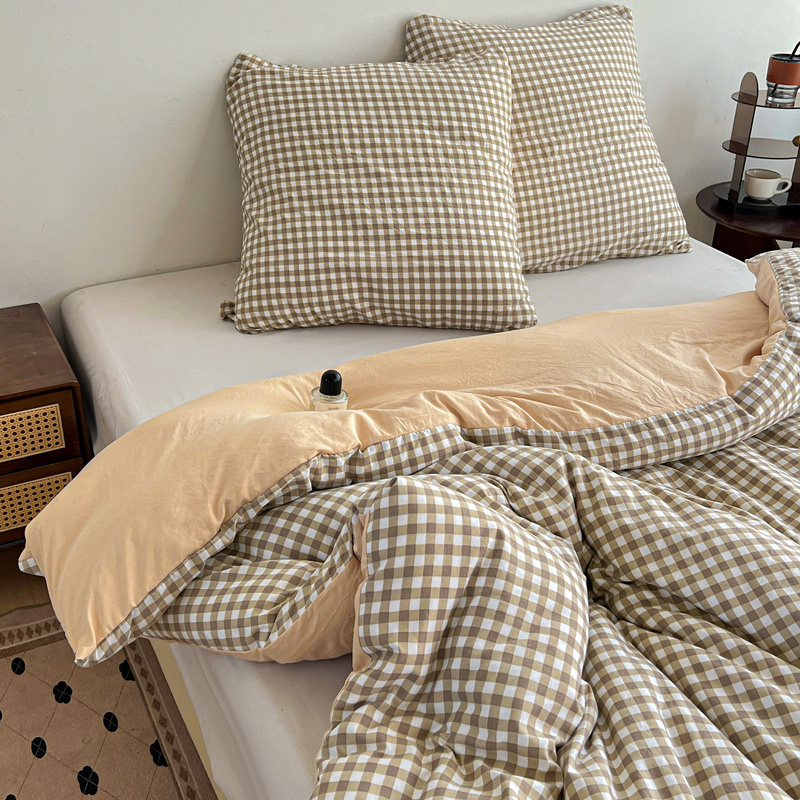 Pościel beżowo-biała w kratę 200x220 3 el. Caramel F7