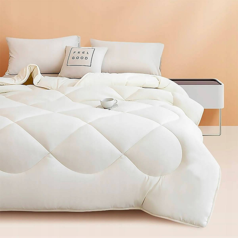 Zestaw Collet antyalergiczny kołdra 200x220 i 2x poduszka 70x80