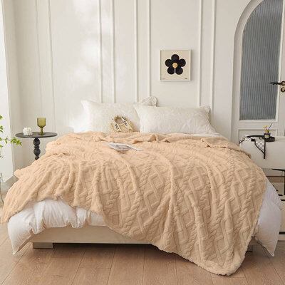 Koc pluszowy tłoczony w sweterek 3D 200x220 beżowy