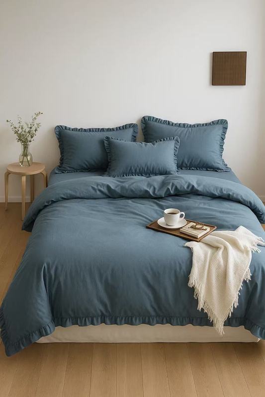 Pościel z falbanką chabrowa 200x220 3 el. 