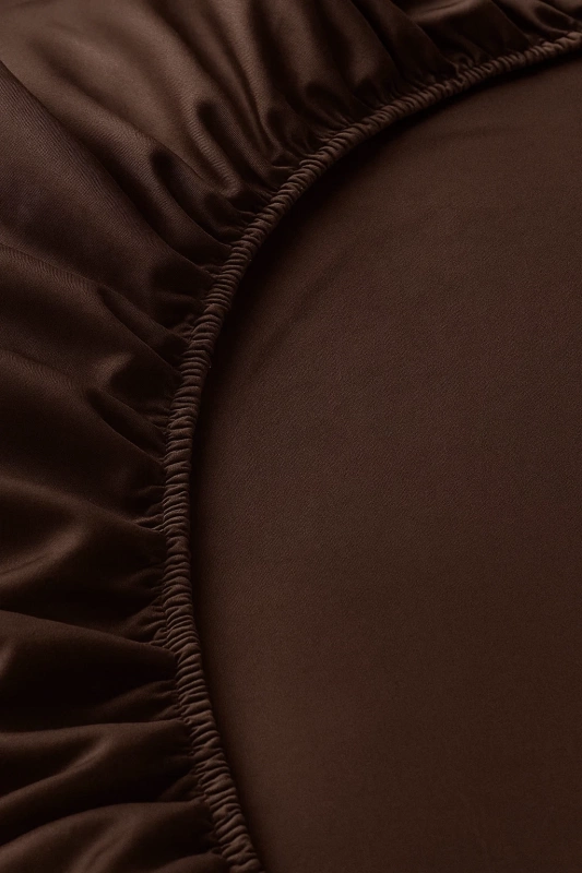 Prześcieradło z gumką ciemne brązowe 140x200