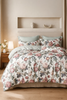 Pościel biało-szara w kwiaty 200x220 4 el. z prześcieradłem z gumką Manaus D-137