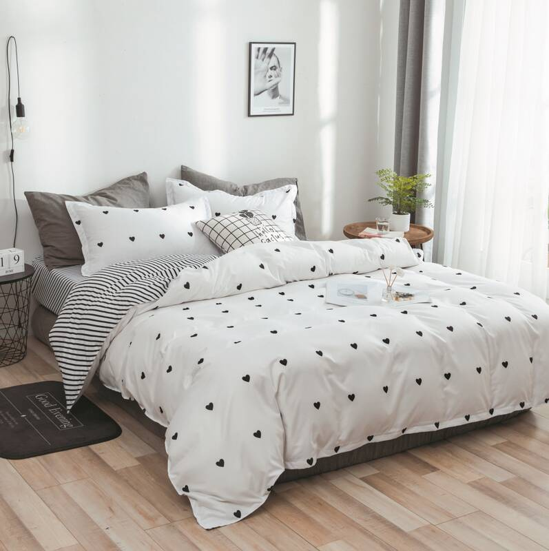 Pościel biała w serduszka 200x220 4el Heartfull