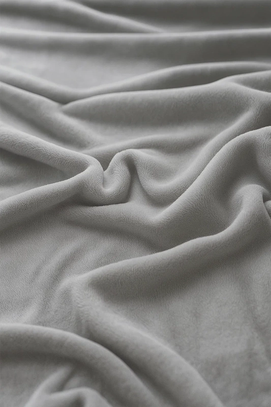 Prześcieradło pluszowe z gumką MIŚ jasne szare 200x220