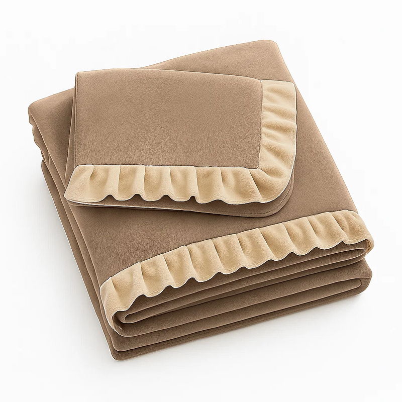 Pościel pluszowa z falbanką zimowa miś 200x220 3 el. beżowa nr445