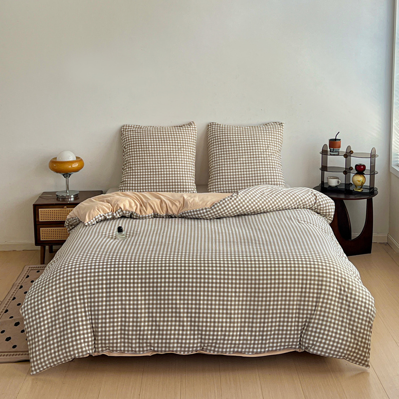 Pościel beżowo-biała w kratę 200x220 3 el. Caramel F7