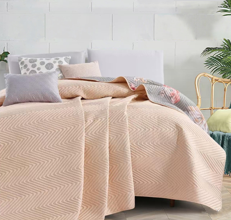 Narzuta ozdobna dwustronna DIAMOND 220x240 szara w kwiaty - beżowa F006