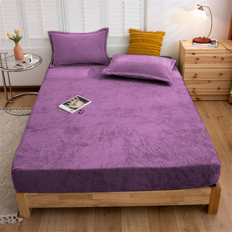 Prześcieradło pluszowe z gumką MIŚ fioletowe 200x220