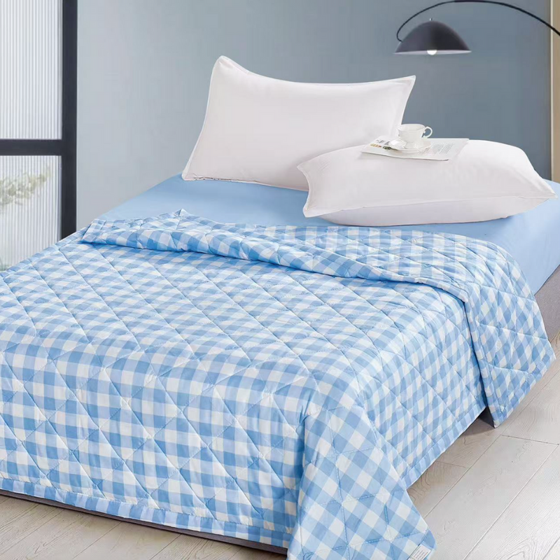 Kołdra letnia pikowana narzuta w kratę błękitna 200x220