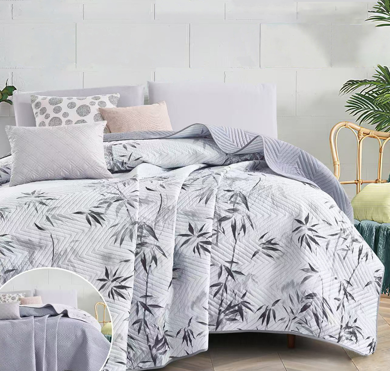 Narzuta ozdobna dwustronna DIAMOND 220x240 jasna szara w liście F003