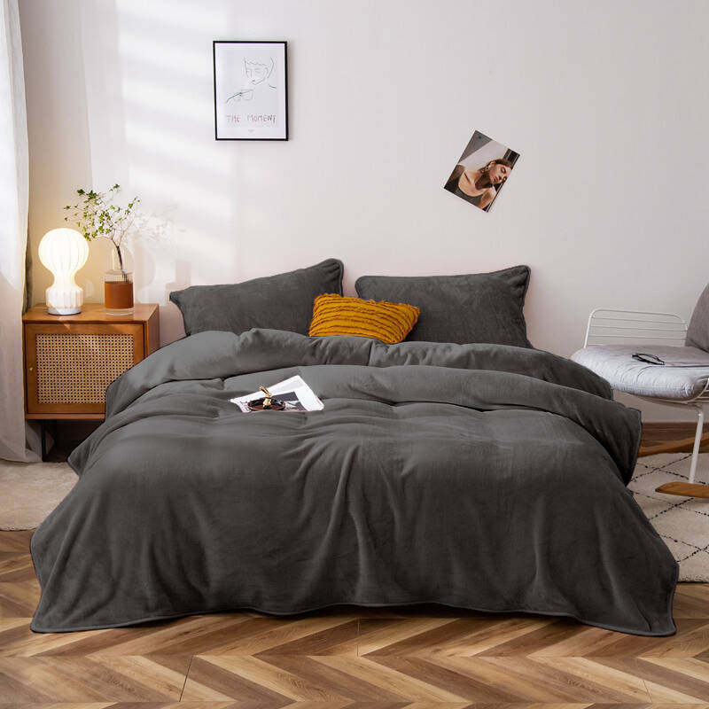 Pościel pluszowa zimowa miś gładka 200x220 3 el. ciemna szara K002