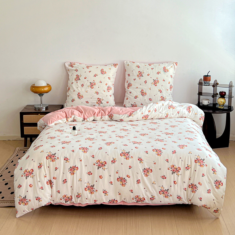 Pościel biało-różowa w kwiaty 200x220 3 el. Roses F2