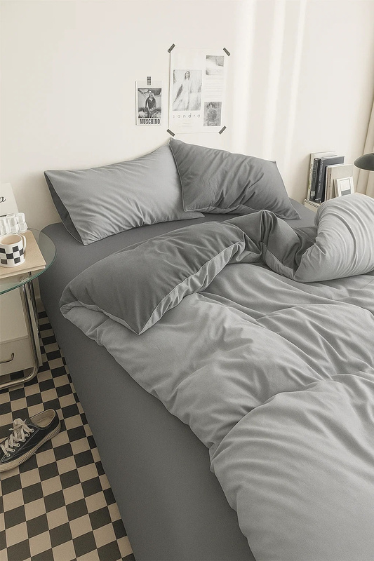 Pościel 200x220 4 el. z prześcieradłem z gumką gładka bez nadruku jasno-ciemno szara S-14/S-20/S-24