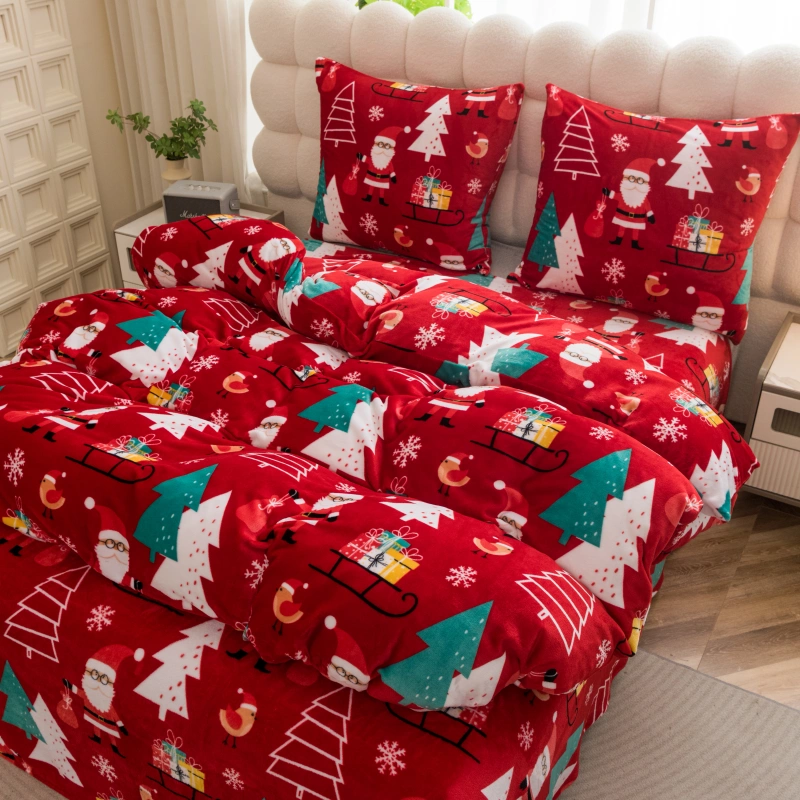 Pościel pluszowa zimowa miś świąteczna czerwona w mikołaje i choinki 200x220 3 el.